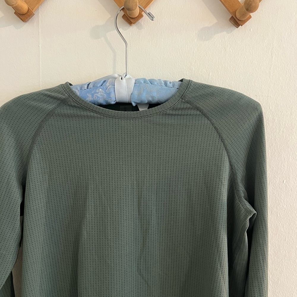 Outdoor Voices Performance Long Sleeve in Green